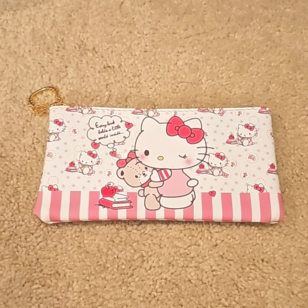 Hello Kitty Pouch